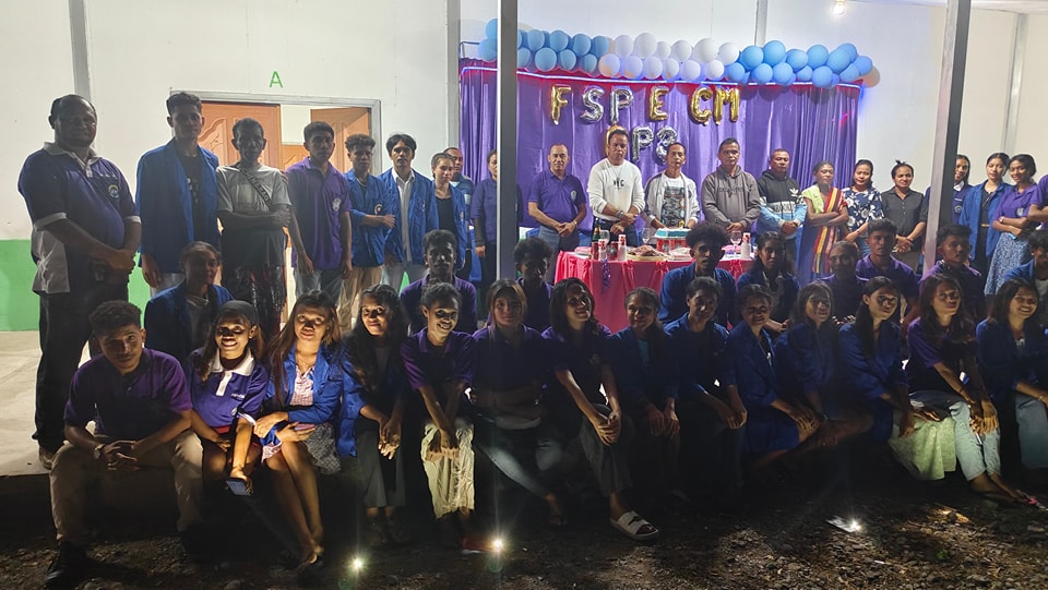 ESTUDANTE PAK GRUPU 3 HUSI FSPeCM REALIZA SERIMONIA HAN KALAN HAMUTUK HO KOMUNIDADE ALDEIA MAHATA