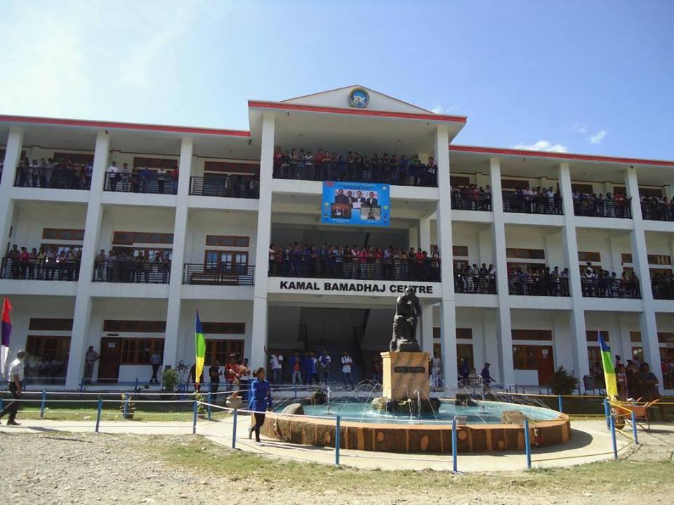 SIVITAS AKADEMIKA UNIVERSIDADE DA PAZ, IHA BIBAN IDA NEE HUSI GABINETE REITORADO HAKARAK INFORMA BA 